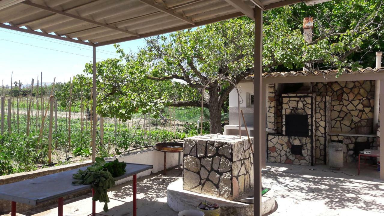 Casa Vacanze Reginotte Balestrate Exterior photo